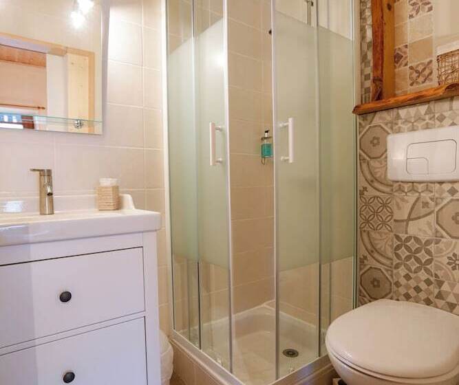 簡易ホテル Auberge Les 2 Moucherolles