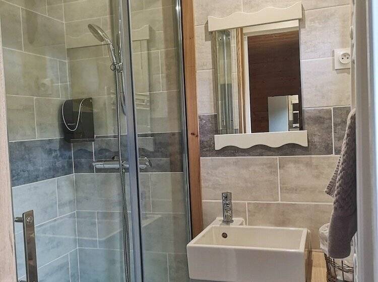 簡易ホテル Auberge Les 2 Moucherolles