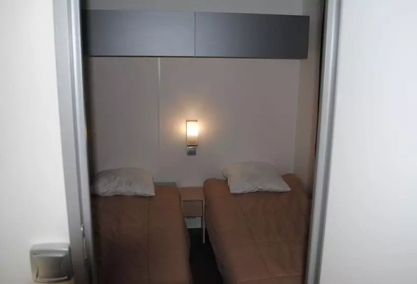 ホテル Camping Lou Cabasson