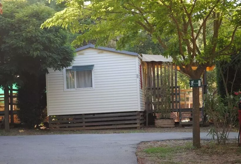 ホテル Camping Lou Cabasson
