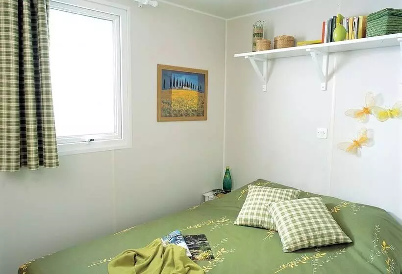 ホテル Camping Lou Cabasson