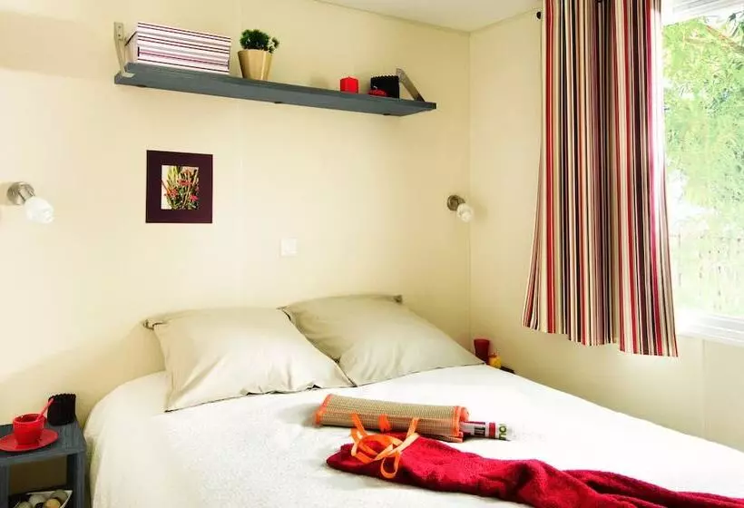 ホテル Camping Lou Cabasson