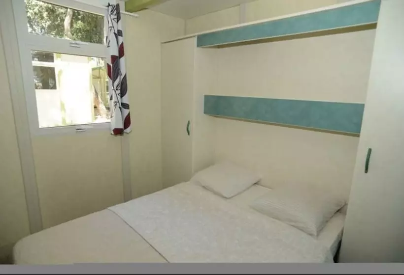 ホテル Camping Lou Cabasson