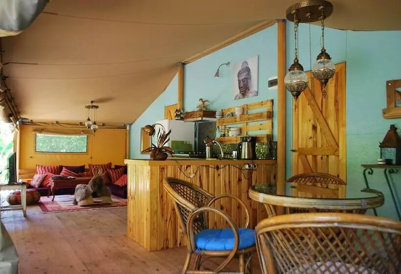 Hotelli Campo Portakal Eco Glamping
