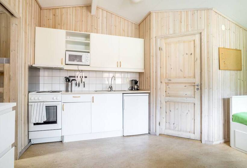 Отель First Camp Bredsand Enköping