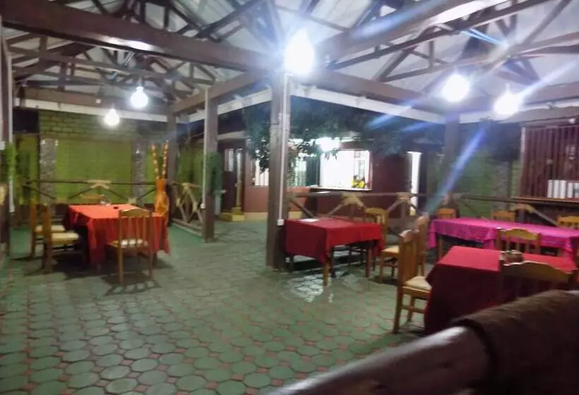 هتل Kilimanjaro Base