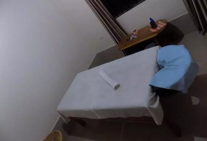 هتل Kilimanjaro Base