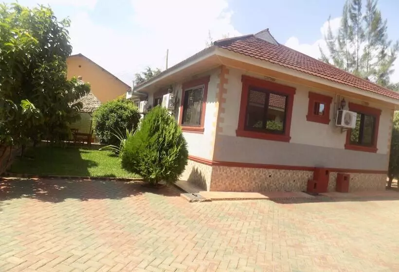 هتل Kilimanjaro Base