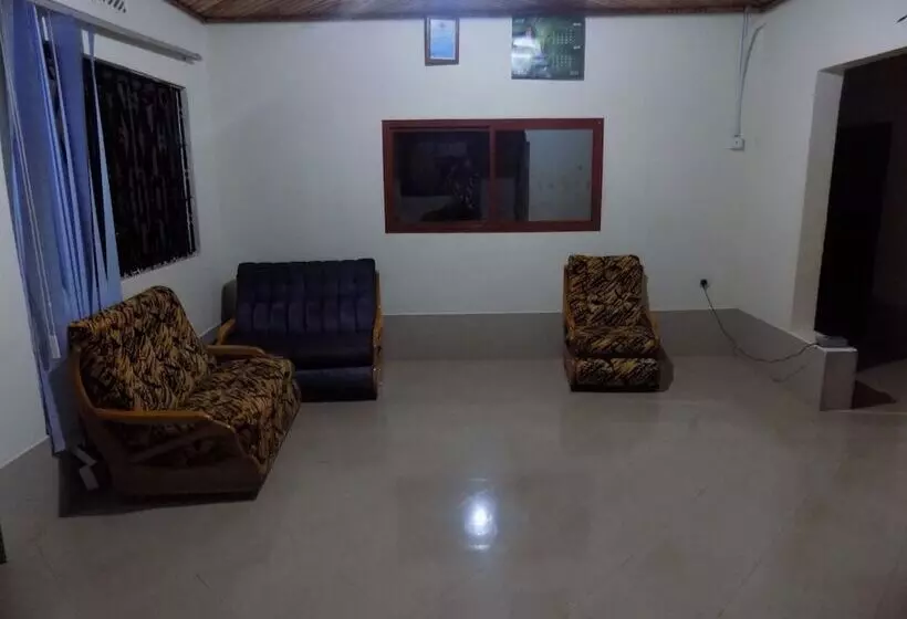 هتل Kilimanjaro Base