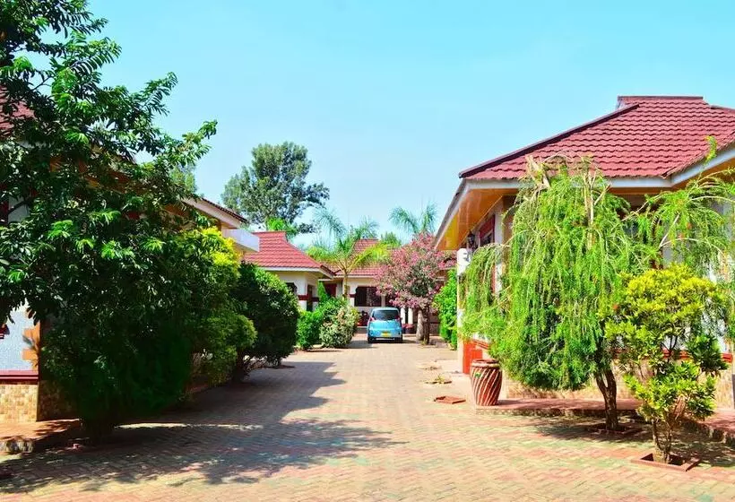 هتل Kilimanjaro Base