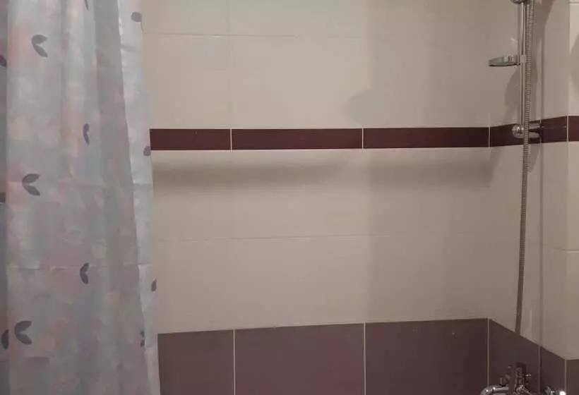 هتل The Apartments