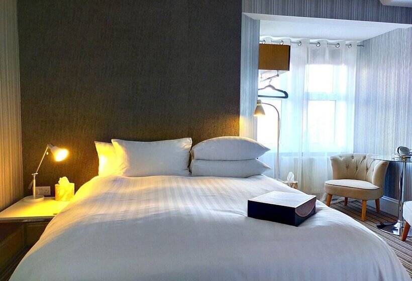 بنسيون Regency Rooms