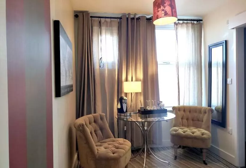 Majatalo Regency Rooms