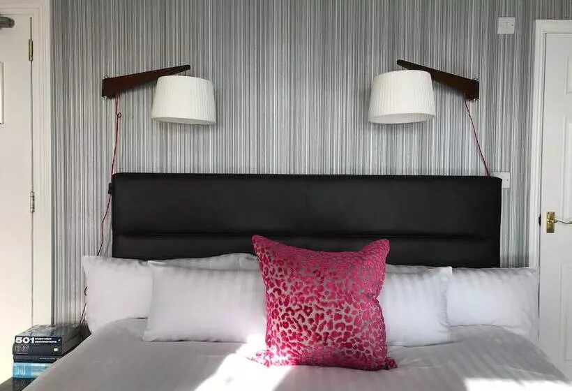 Majatalo Regency Rooms