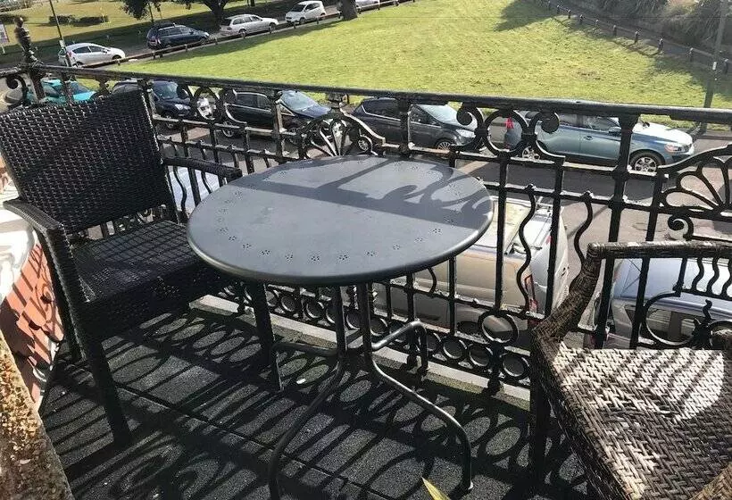 Majatalo Regency Rooms