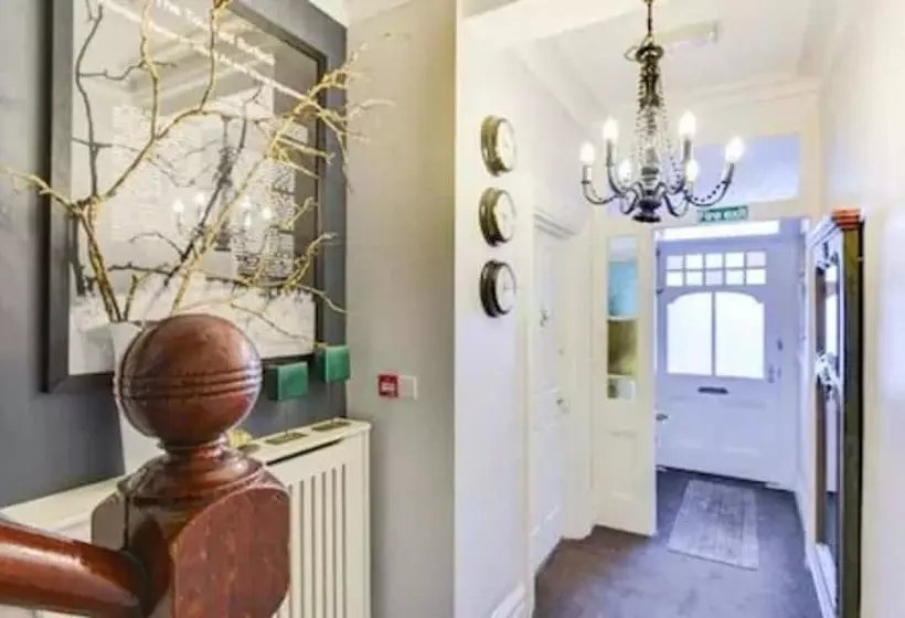 Majatalo Regency Rooms