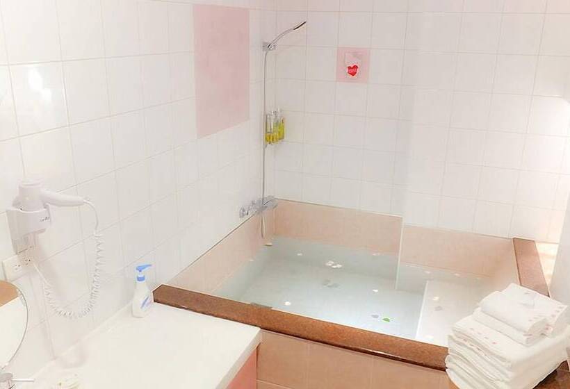 پانسیون Tong's Story Paternity B&b