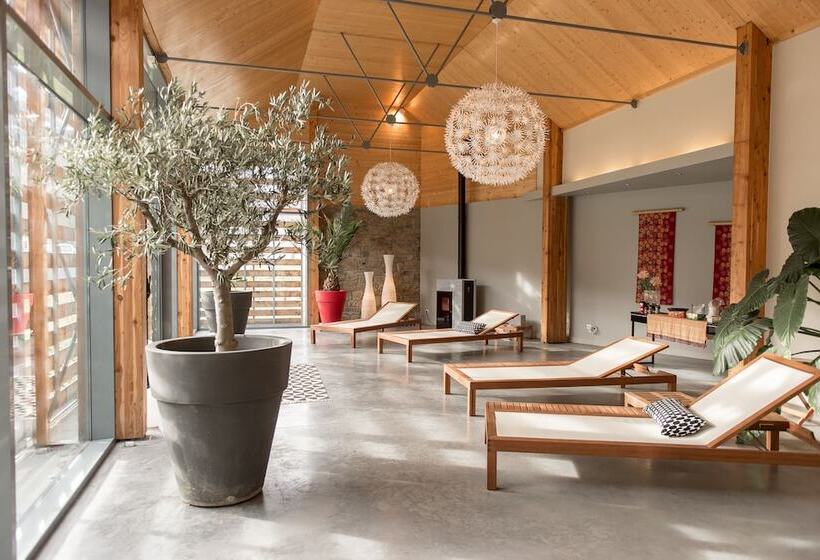 إقامة Les Chalets D Arrens