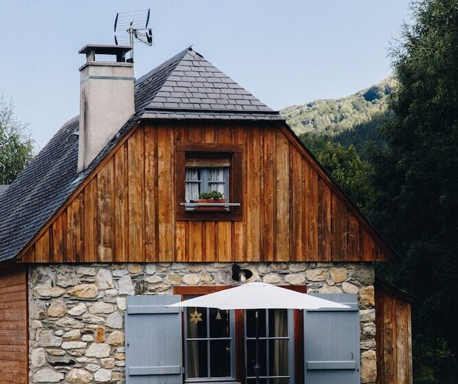 إقامة Les Chalets D Arrens