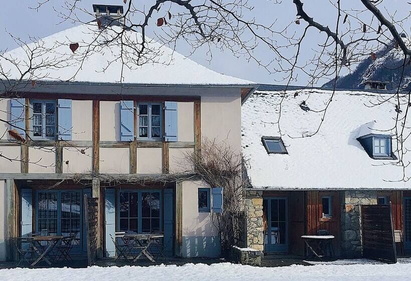 إقامة Les Chalets D Arrens