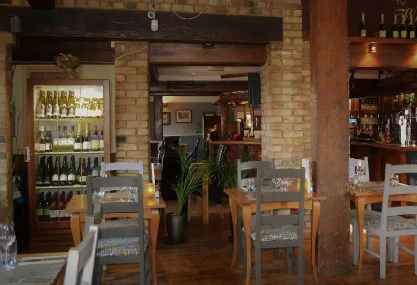 The White Hart Country Inn