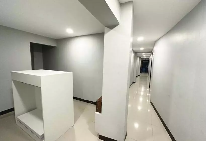 Baan At Khaosan Hostel