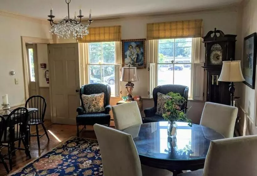 تختخواب و صبحانه Elms Of Camden