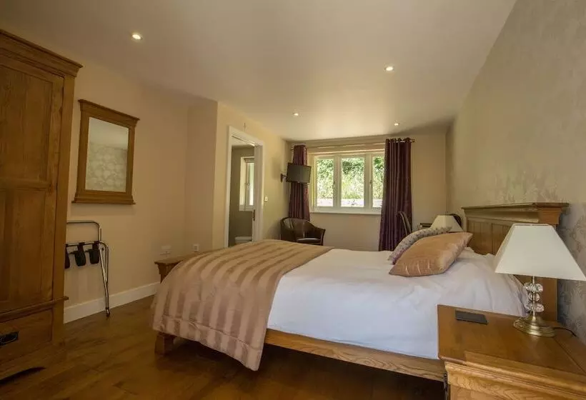 Aamiaismajoitus (B&B) The Old Clubhouse, In Lacock Village