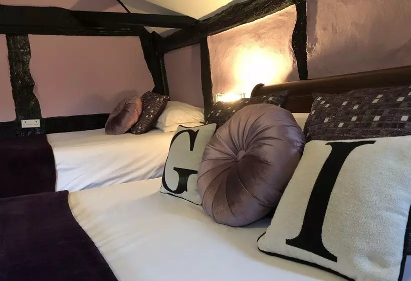 Hostelli The Good Intent