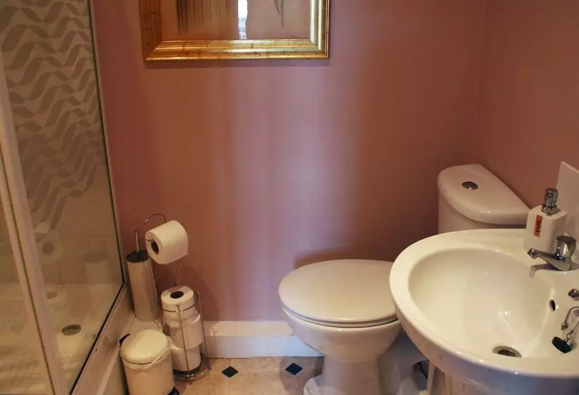 Hostelli The Good Intent