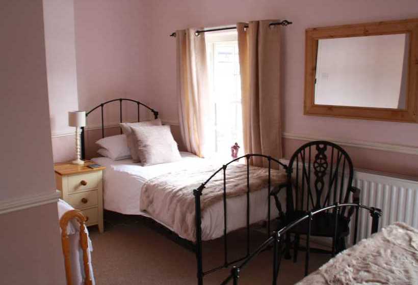 Хостел The Good Intent