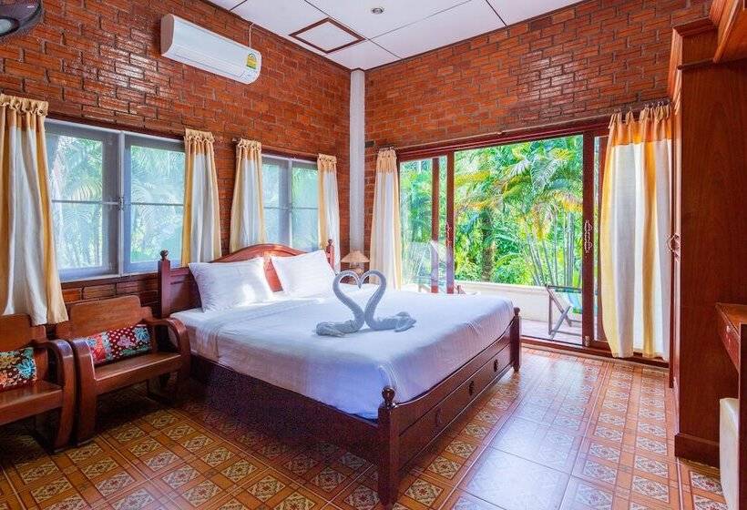 Отель Baan Suan Homestay Koh Kood