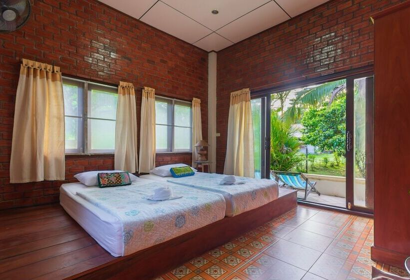Отель Baan Suan Homestay Koh Kood