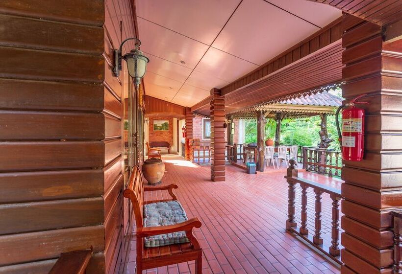 Отель Baan Suan Homestay Koh Kood