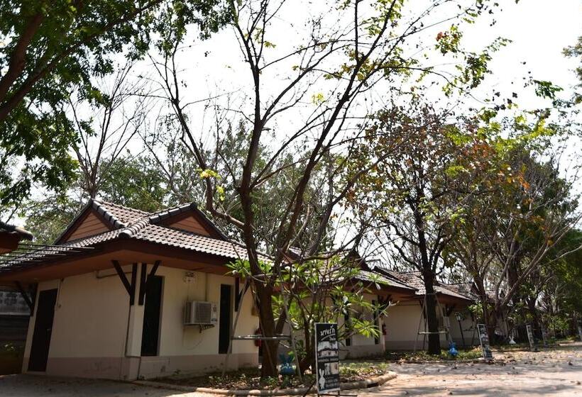 هتل Bangrak Resort