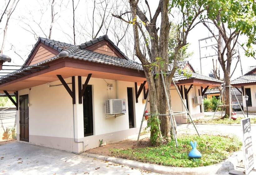 هتل Bangrak Resort