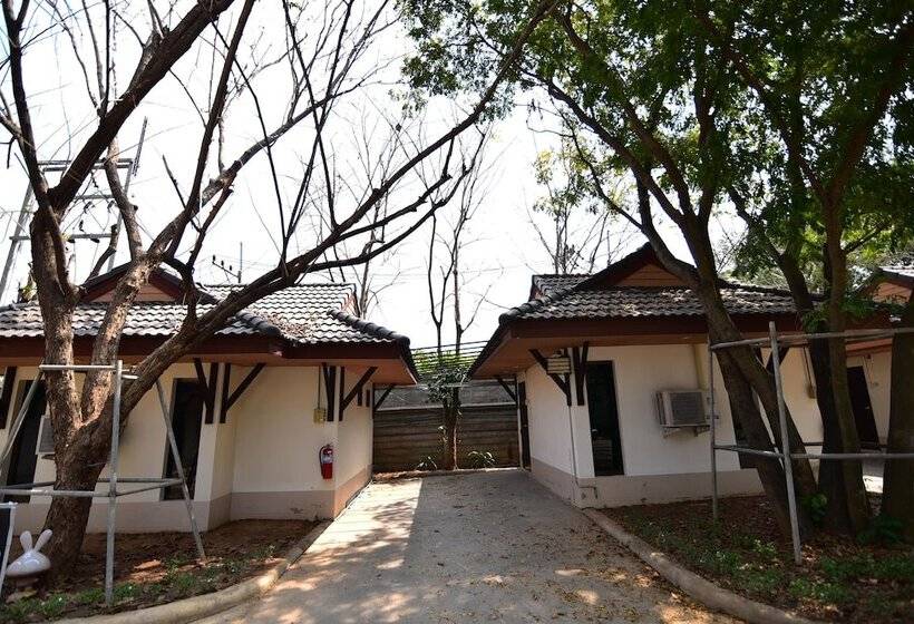 هتل Bangrak Resort