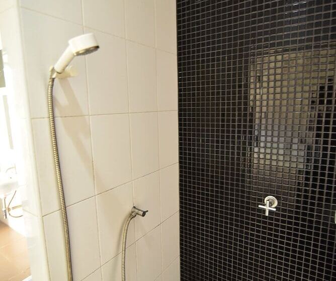 هتل Bangrak Resort