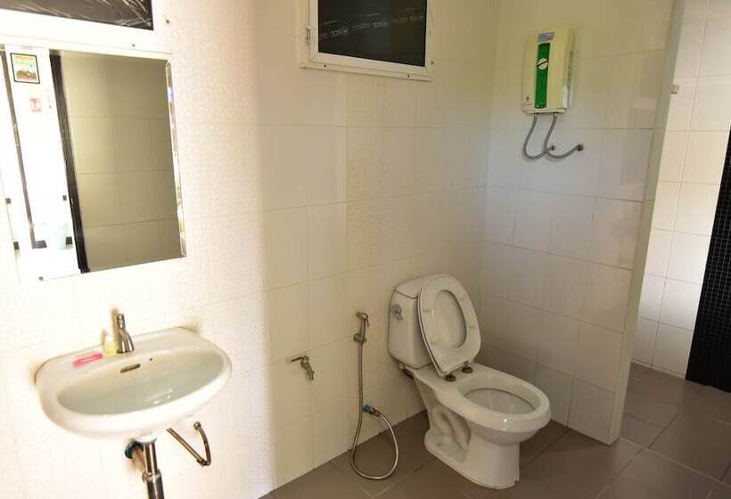 هتل Bangrak Resort