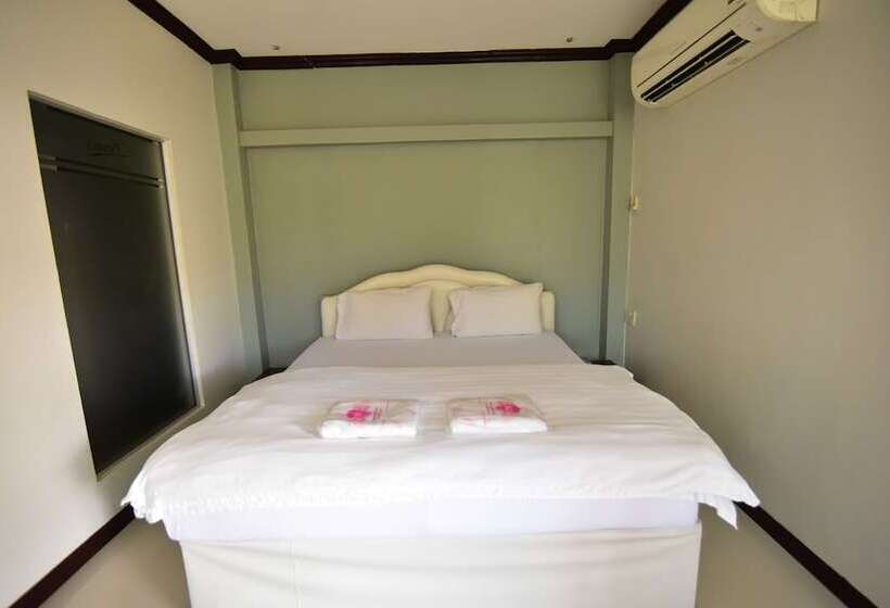 هتل Bangrak Resort