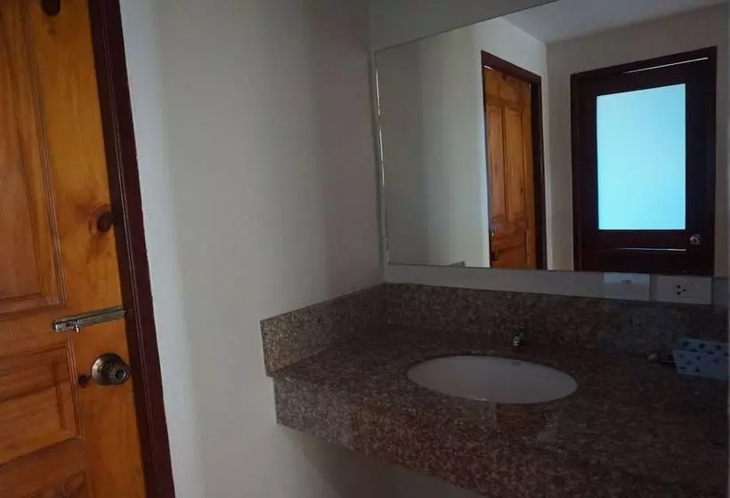 هتل Buppha Resort