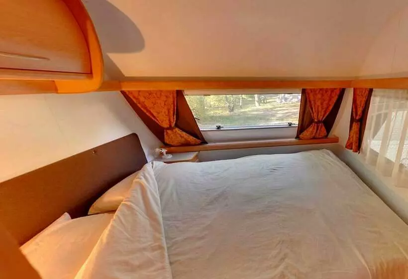 هتل Camping La Rochette