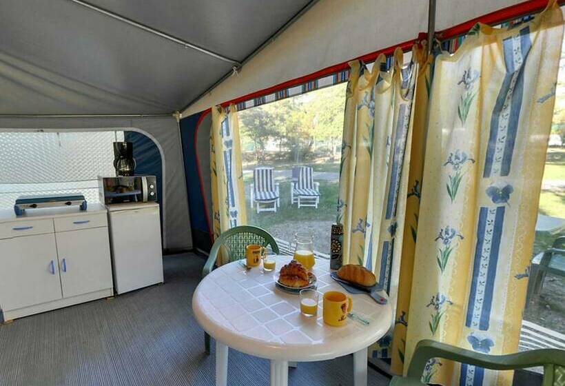 בית מלון כפרי Camping La Rochette