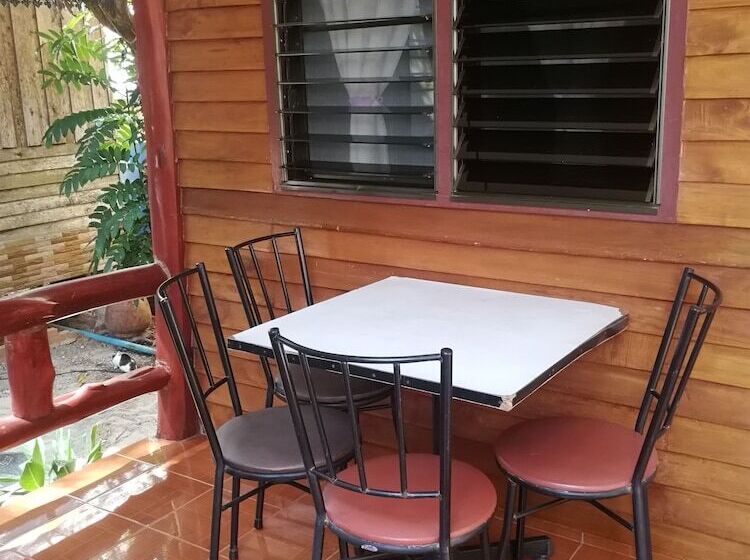 בית מלון כפרי Lan Bua Resort