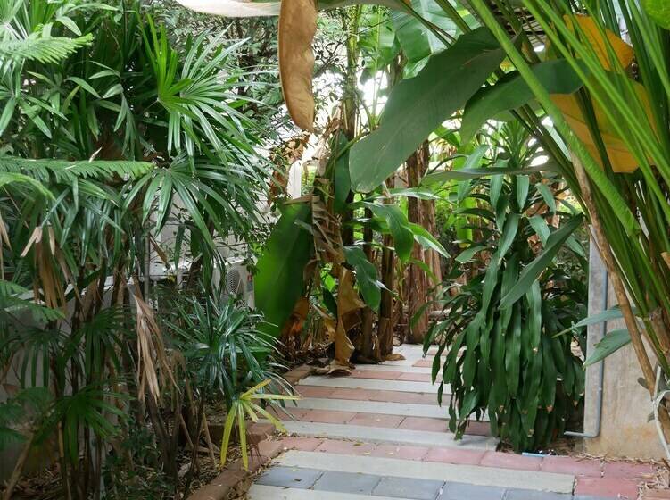 בית מלון כפרי Nature Park Resort