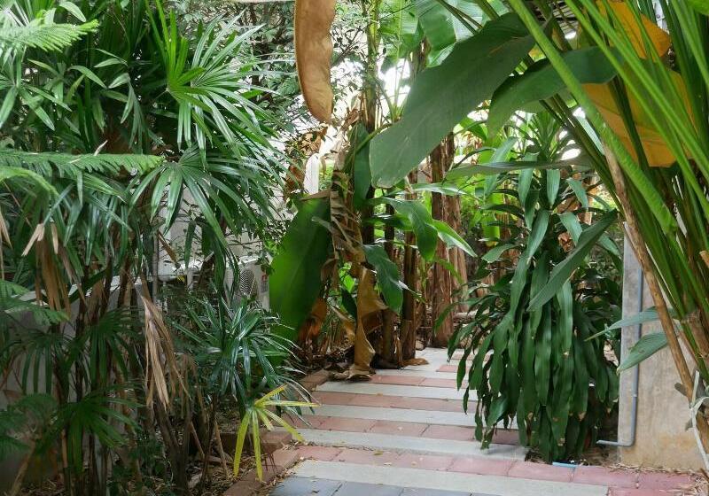 בית מלון כפרי Nature Park Resort