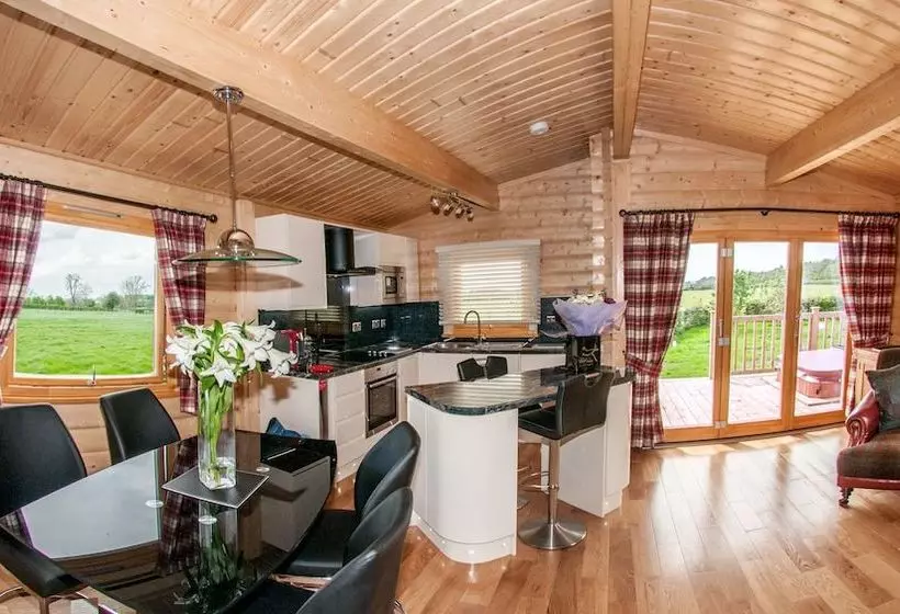 هتل Pheasant Lodge Scottish Borders