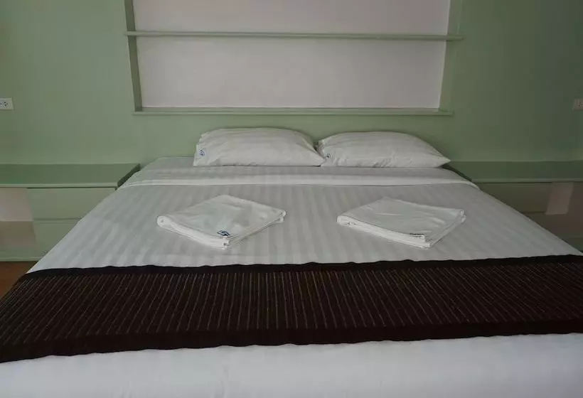 هتل Thanawan Mansion