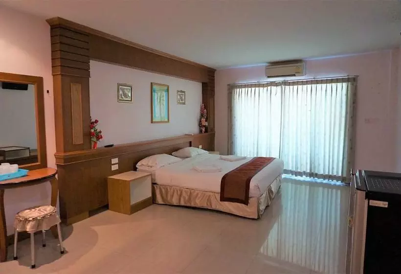 هتل Thanawan Mansion