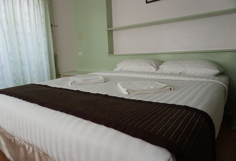 호텔 Thanawan Mansion